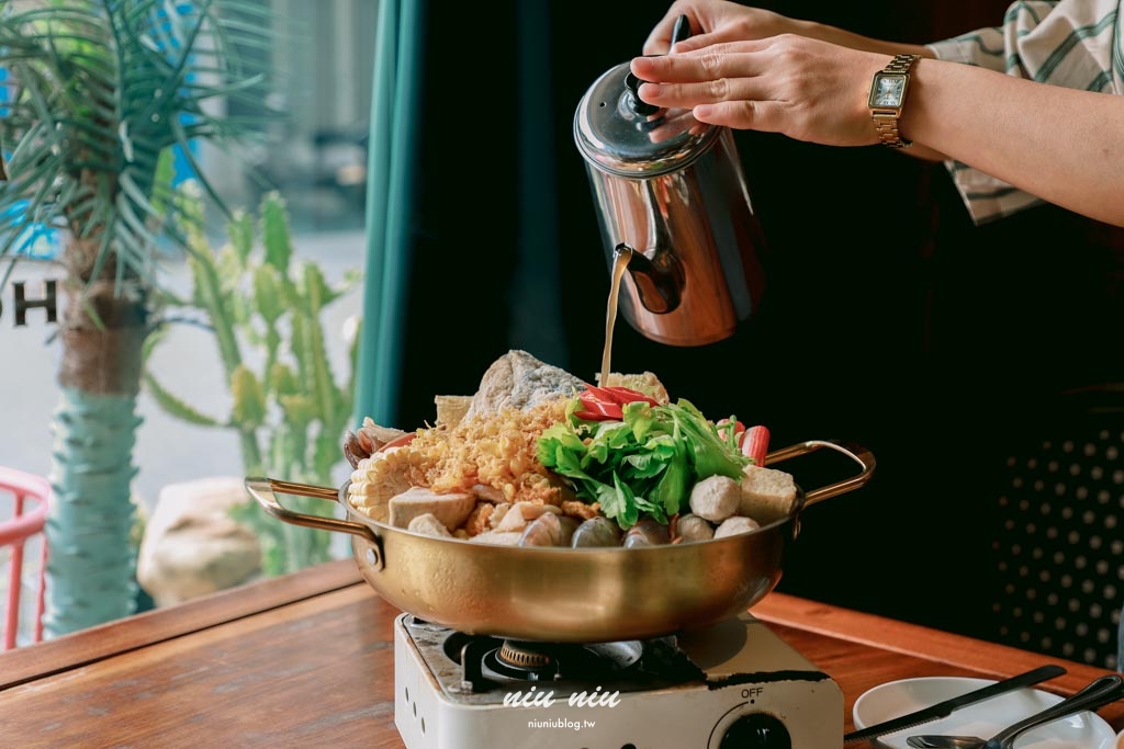 屏東恆春美食｜2026虎炊稻 Höo Triptown 臺菜沙龍，以嶄新面貌重新開館啦，吃飯還能唱KTV，圓桌包廂聚餐人氣首選(含最新菜單)