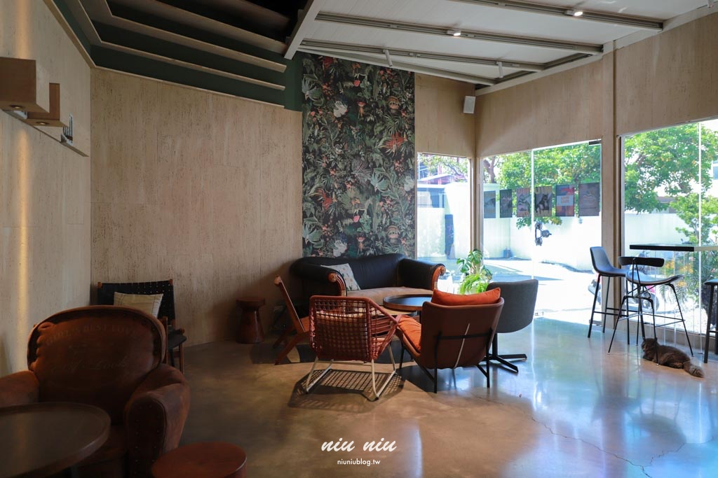 恆春新開幕冰店｜MIU MIU日式刨冰超浮誇！巷弄隱藏版網美冰店，現場還有可愛貓咪可以互動