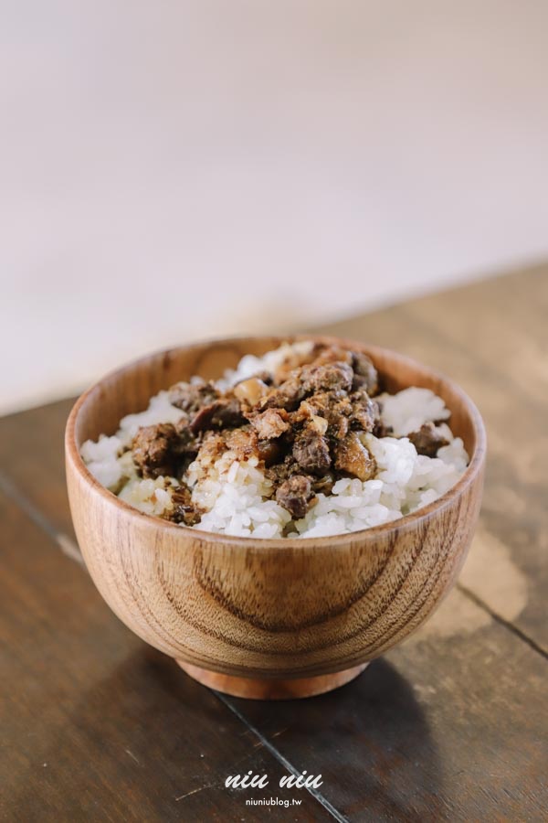 台東長濱美食|三個男人聯手在地部落媽媽!100元早餐吃到飽、大碗公滷肉飯,金剛大道旁的部落家常味 台東長濱美食|三個男人聯手在地部落媽媽!100元早餐吃到飽、大碗公滷肉飯,金剛大道旁的部落家常味