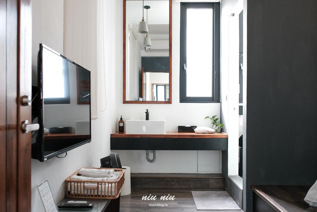 墾丁包棟民宿推薦｜日造．DAYMAKER北歐Villa，室內泳池、KTV、廚房、烤肉一次滿足的高質感住宿首選