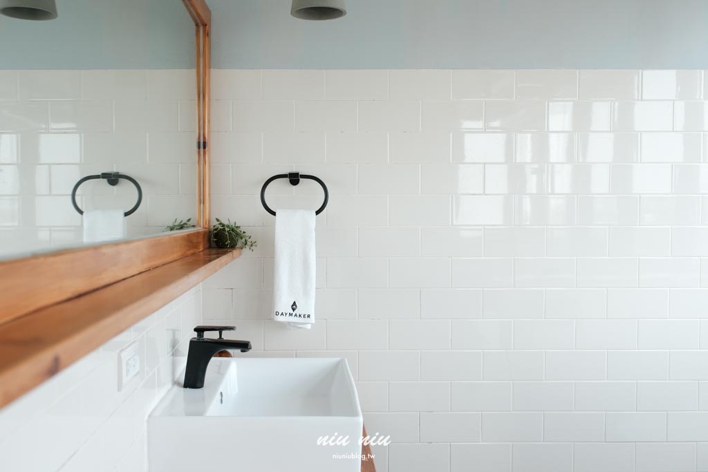 墾丁包棟民宿推薦｜日造．DAYMAKER北歐Villa，室內泳池、KTV、廚房、烤肉一次滿足的高質感住宿首選