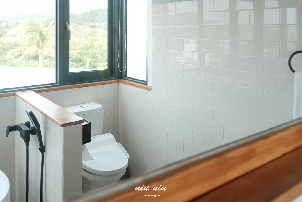 墾丁包棟民宿推薦｜日造．DAYMAKER北歐Villa，室內泳池、KTV、廚房、烤肉一次滿足的高質感住宿首選