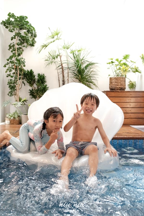 墾丁包棟民宿推薦｜日造．DAYMAKER北歐Villa，室內泳池、KTV、廚房、烤肉一次滿足的高質感住宿首選