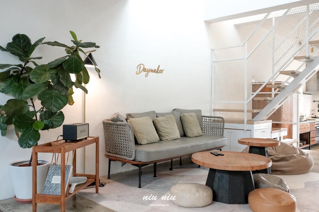 墾丁包棟民宿推薦｜日造．DAYMAKER北歐Villa，室內泳池、KTV、廚房、烤肉一次滿足的高質感住宿首選