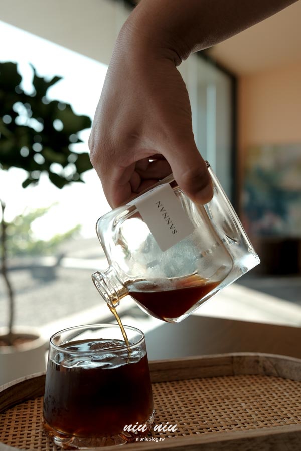 枋山海景咖啡廳爆紅！山男咖啡枋山店試營運就客滿，坐下來眼前就是海