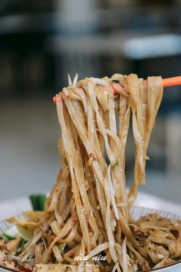 小琉球美食推薦｜柔意泰泰 Zoy Thai Thai：Google 4.6高評價必吃小琉球美食，最有靈魂的海島泰式料理(含2026最新菜單)