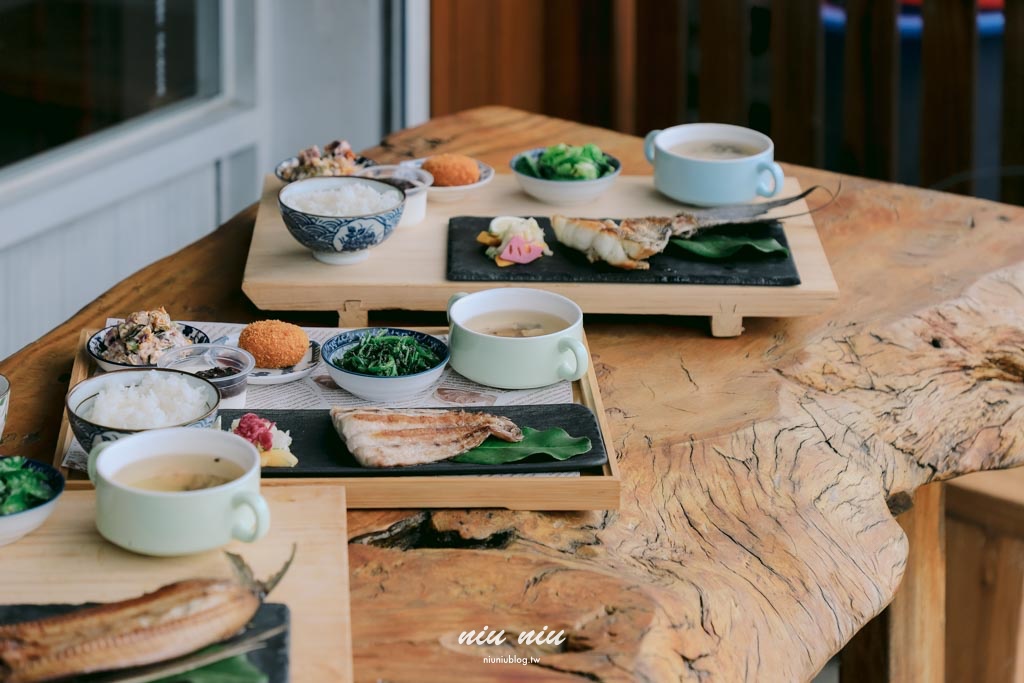 日日南島台東縱谷線遊程｜四條必玩舌尖慢食路線：日出禾作席烙飯糰、秋香坊一夜干、痴愛玉DIY、蓋亞那部落餐桌全攻略