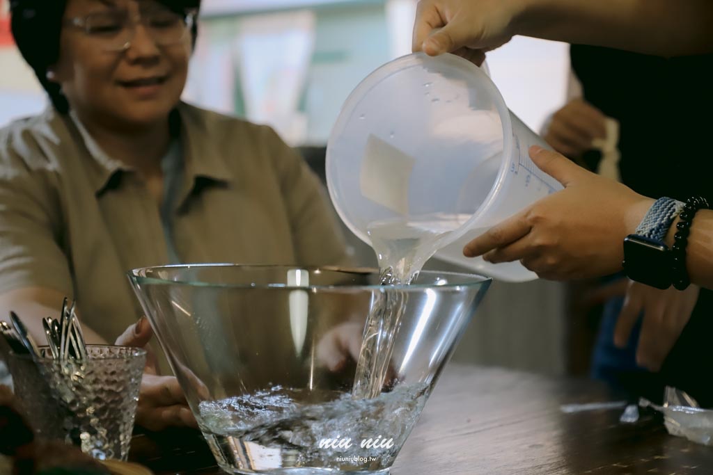 日日南島台東縱谷線遊程｜四條必玩舌尖慢食路線：日出禾作席烙飯糰、秋香坊一夜干、痴愛玉DIY、蓋亞那部落餐桌全攻略