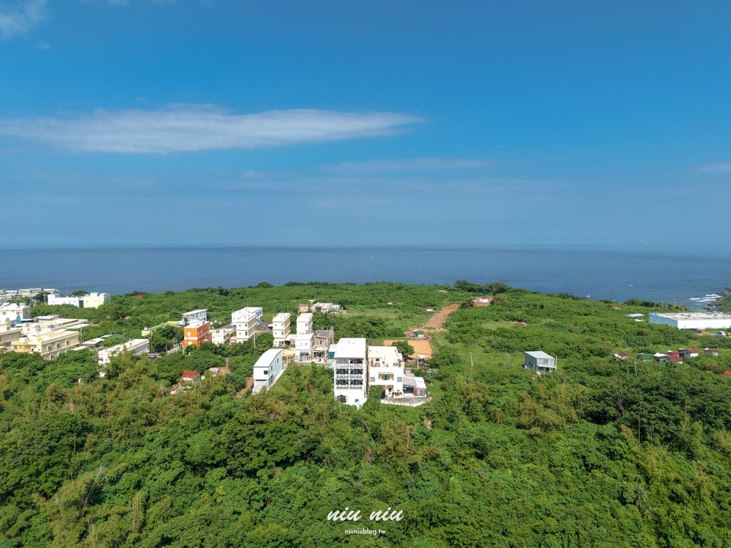 琉白覓旅觀海館Island X White Inn｜小琉球新開幕海景住宿開箱，船票機車套裝、微包棟、KTV電動麻將一次看
