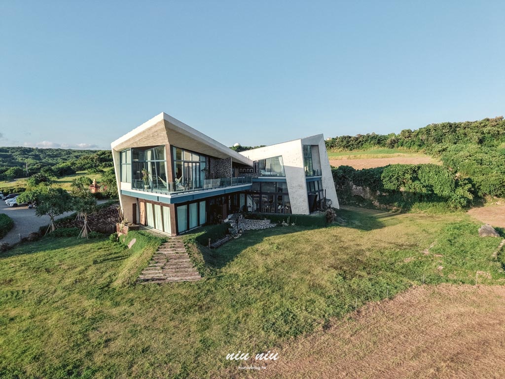 墾丁海景民宿推薦｜海丘Seahill二訪開箱！全新海景Villa房型、植栽浴缸，坐擁恆春埔頂大草原山海美景