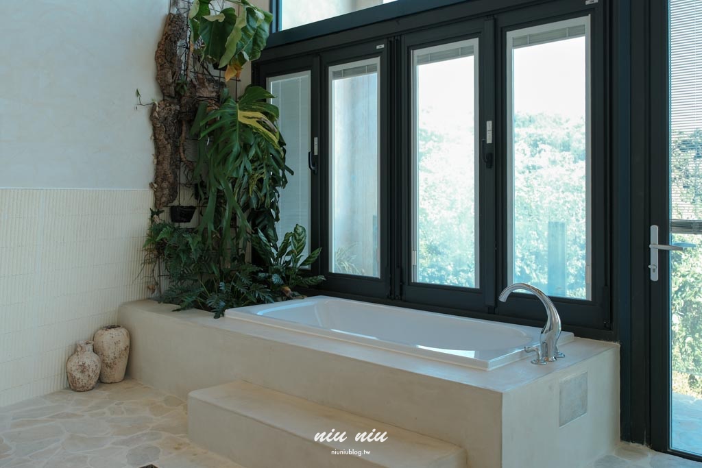 墾丁海景民宿推薦｜海丘Seahill二訪開箱！全新海景Villa房型、植栽浴缸，坐擁恆春埔頂大草原山海美景
