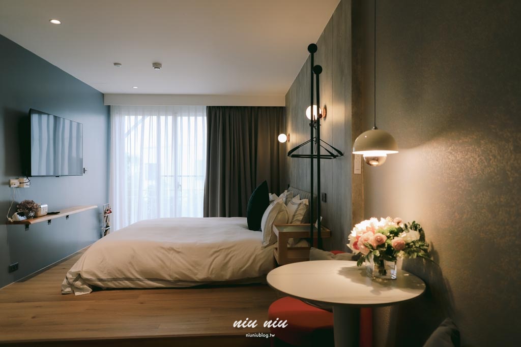琉白覓旅觀海館Island X White Inn｜小琉球新開幕海景住宿開箱，船票機車套裝、微包棟、KTV電動麻將一次看