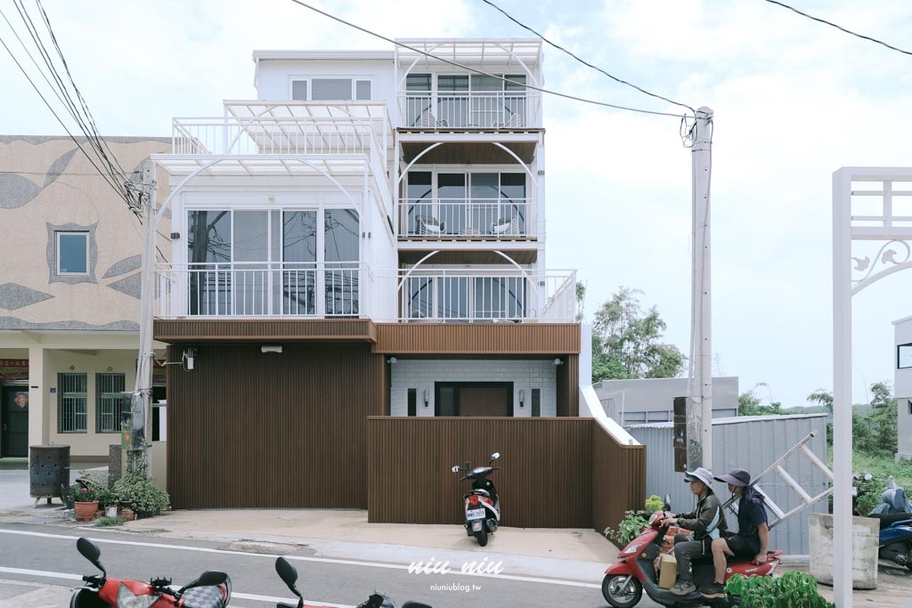 琉白覓旅觀海館Island X White Inn｜小琉球新開幕海景住宿開箱，船票機車套裝、微包棟、KTV電動麻將一次看