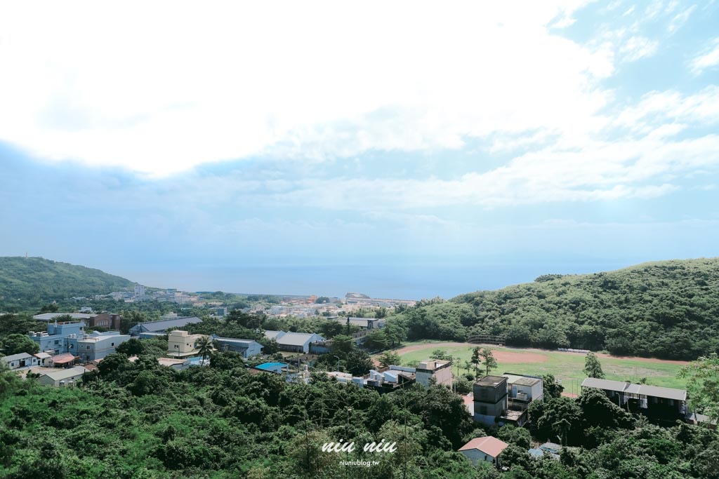 琉白覓旅觀海館Island X White Inn｜小琉球新開幕海景住宿開箱，船票機車套裝、微包棟、KTV電動麻將一次看